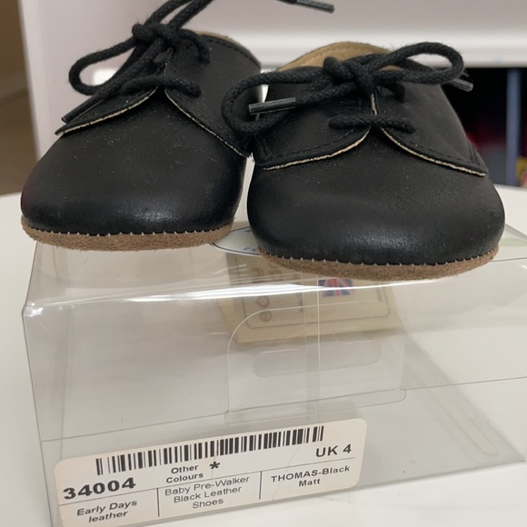 Early days Walker shoes - Picture 2 of 4